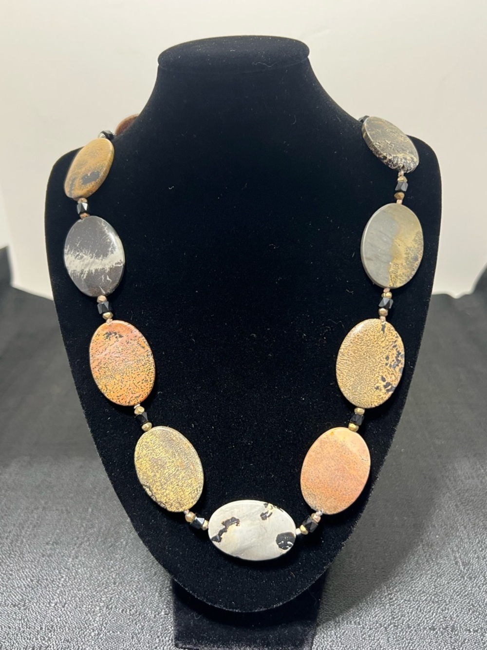 Handmade Mixed Large Oval Shaped Stone Beaded Necklace